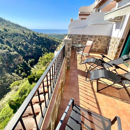 Apartamentos Axarquia , Frigiliana, Terraza Privada Con Vistas A La Montana Rio Y Al Mar 外观 照片