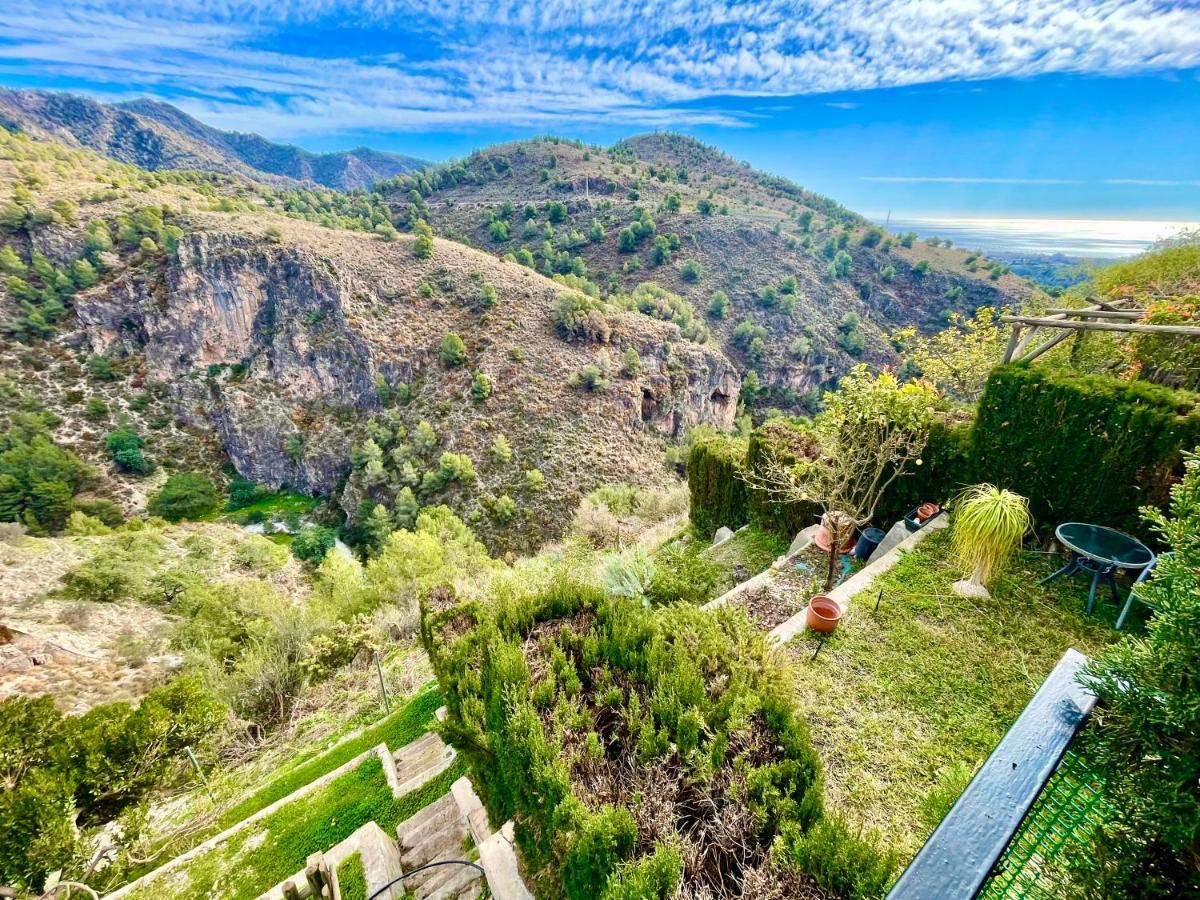 Apartamentos Axarquia , Frigiliana, Terraza Privada Con Vistas A La Montana Rio Y Al Mar 外观 照片
