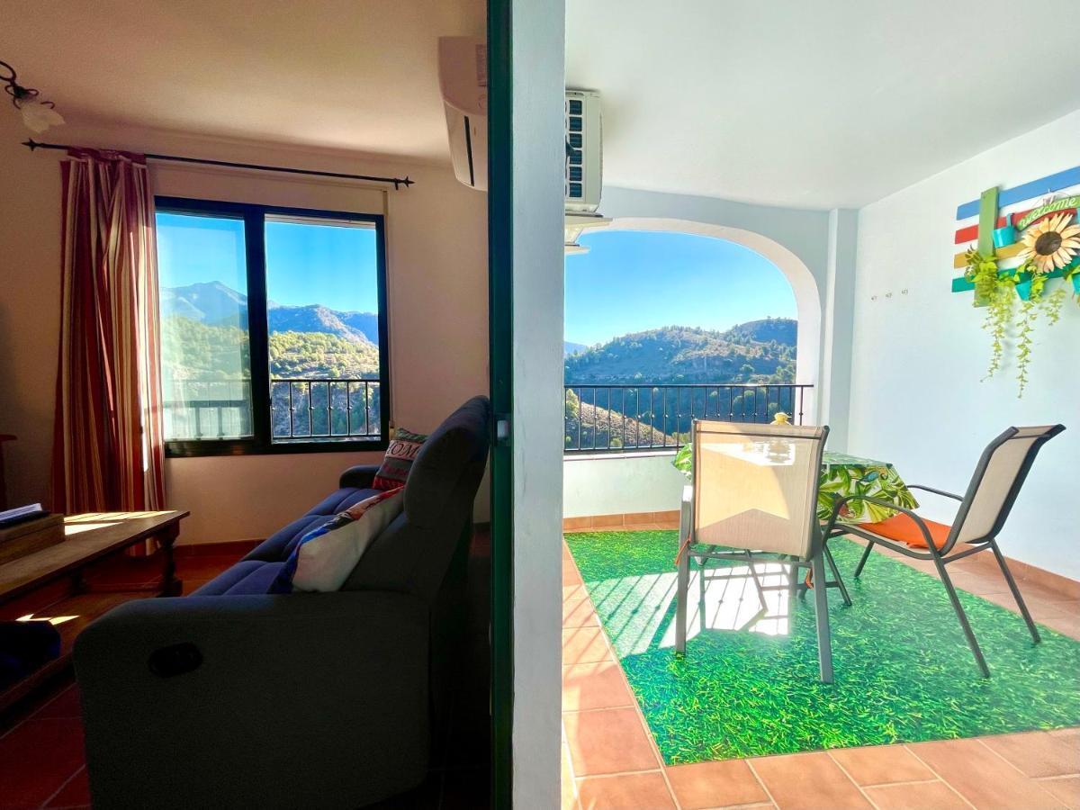 Apartamentos Axarquia , Frigiliana, Terraza Privada Con Vistas A La Montana Rio Y Al Mar 外观 照片