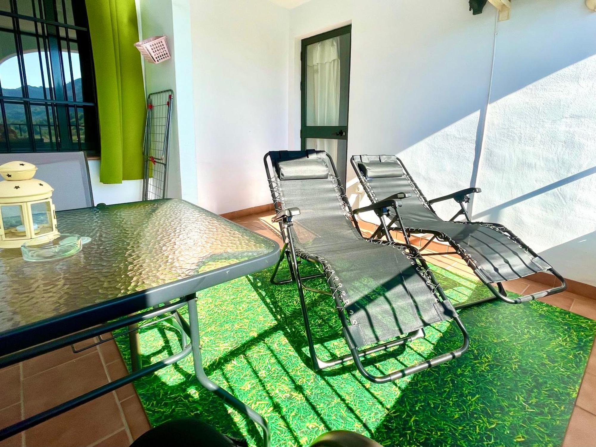 Apartamentos Axarquia , Frigiliana, Terraza Privada Con Vistas A La Montana Rio Y Al Mar 外观 照片